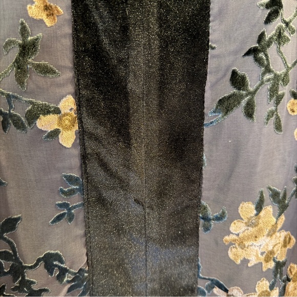 POL Oversized Velvet & Lace Floral Kimono + NWT Black Medium Sequin Tank - Picture 15 of 16